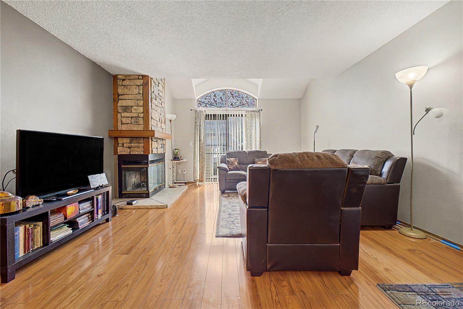 942 S Walden St #106, Aurora, CO 80017
