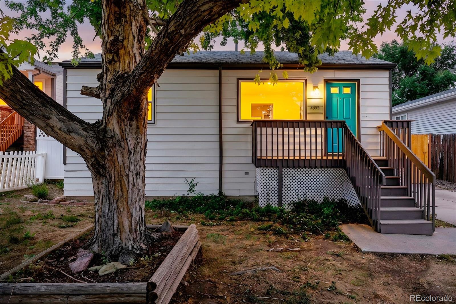 2355 W Hillside Ave, Englewood, CO 80110