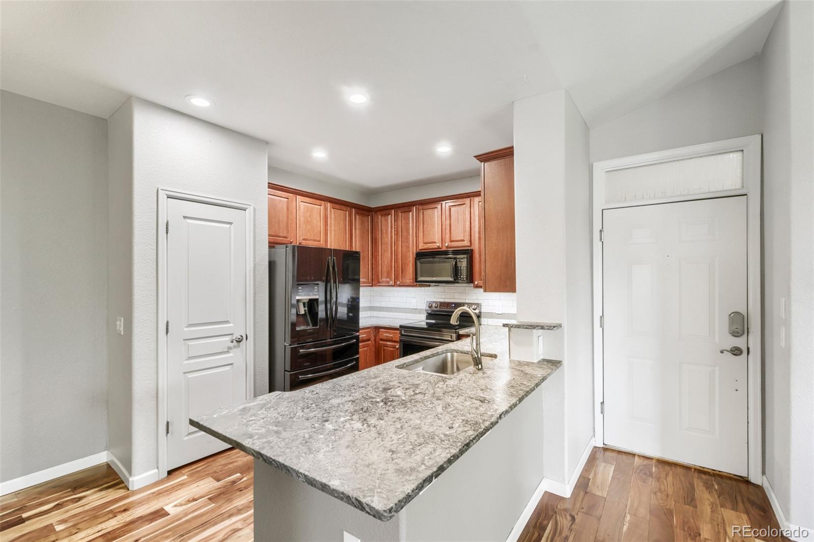 10341 W Girton Dr #202, Denver, CO 80227