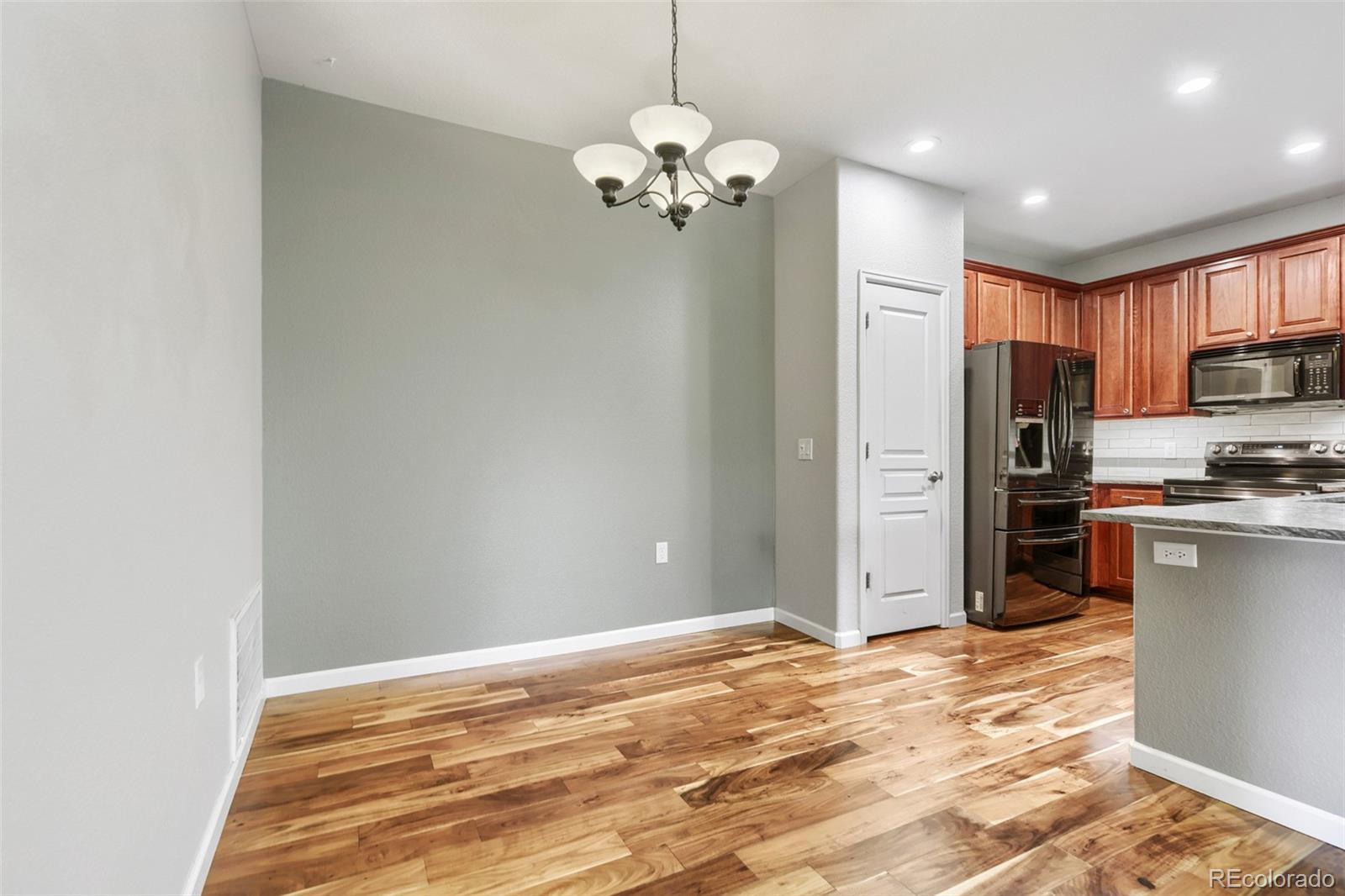 10341 W Girton Dr #202, Denver, CO 80227