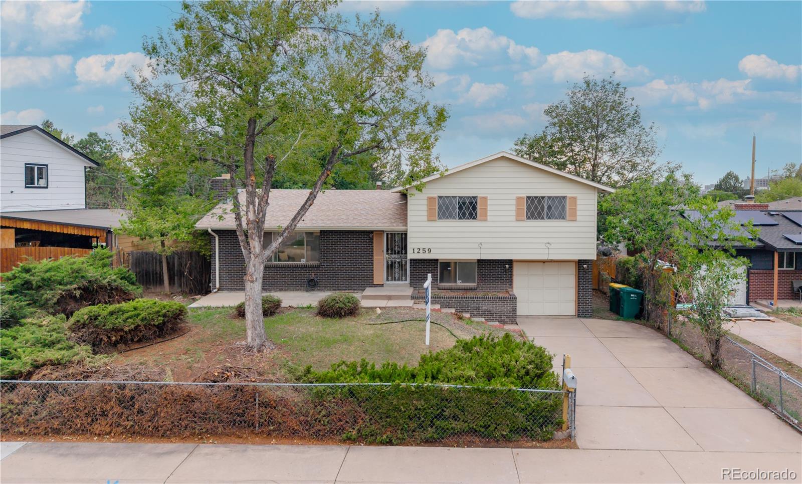 1259 Dearborn St, Aurora, CO 80011