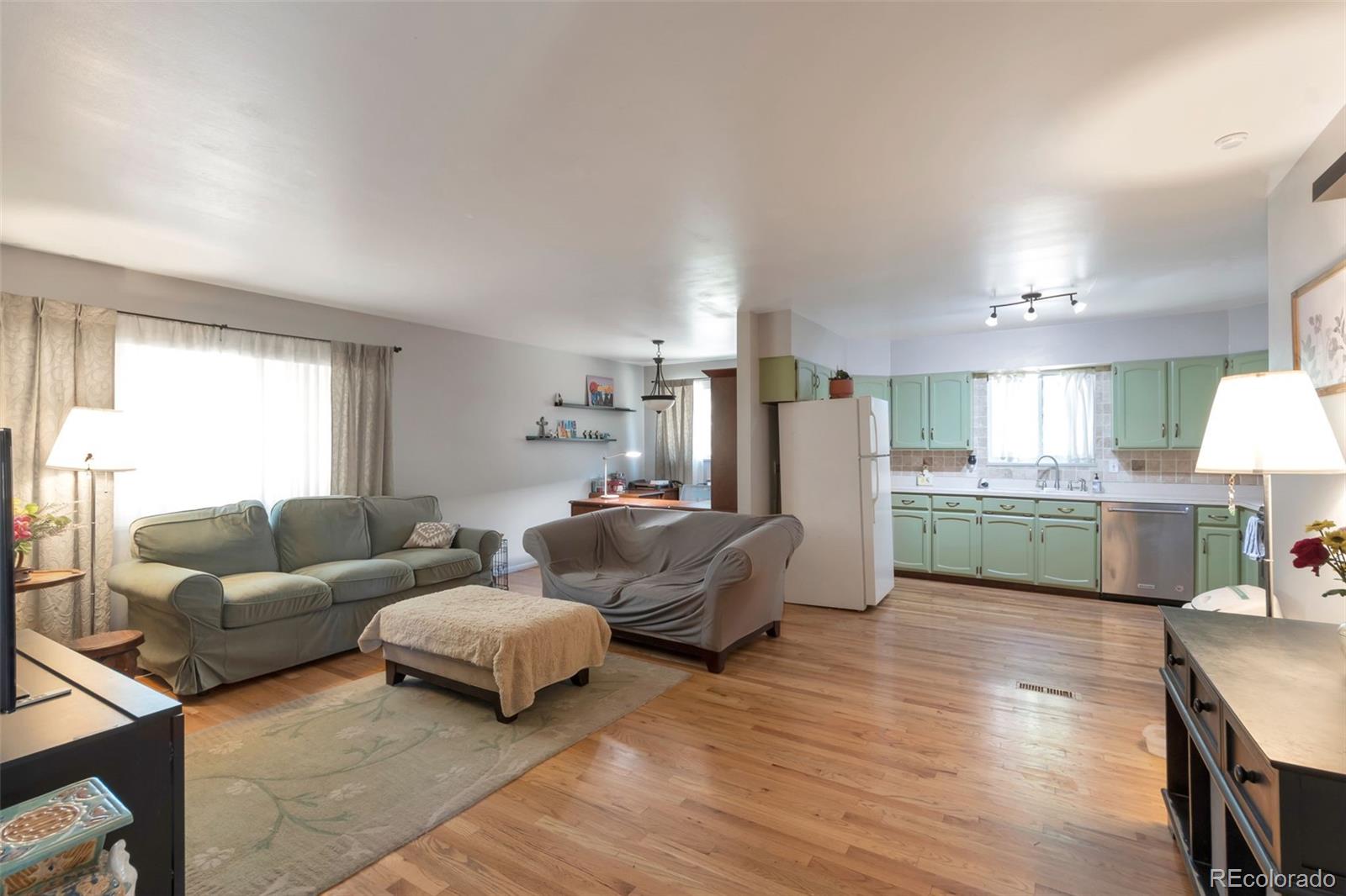 3117 S Monaco Cir, Denver, CO 80222