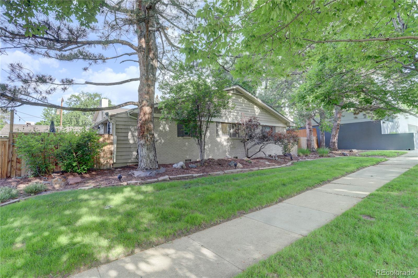 551 Detroit St, Denver, CO 80206
