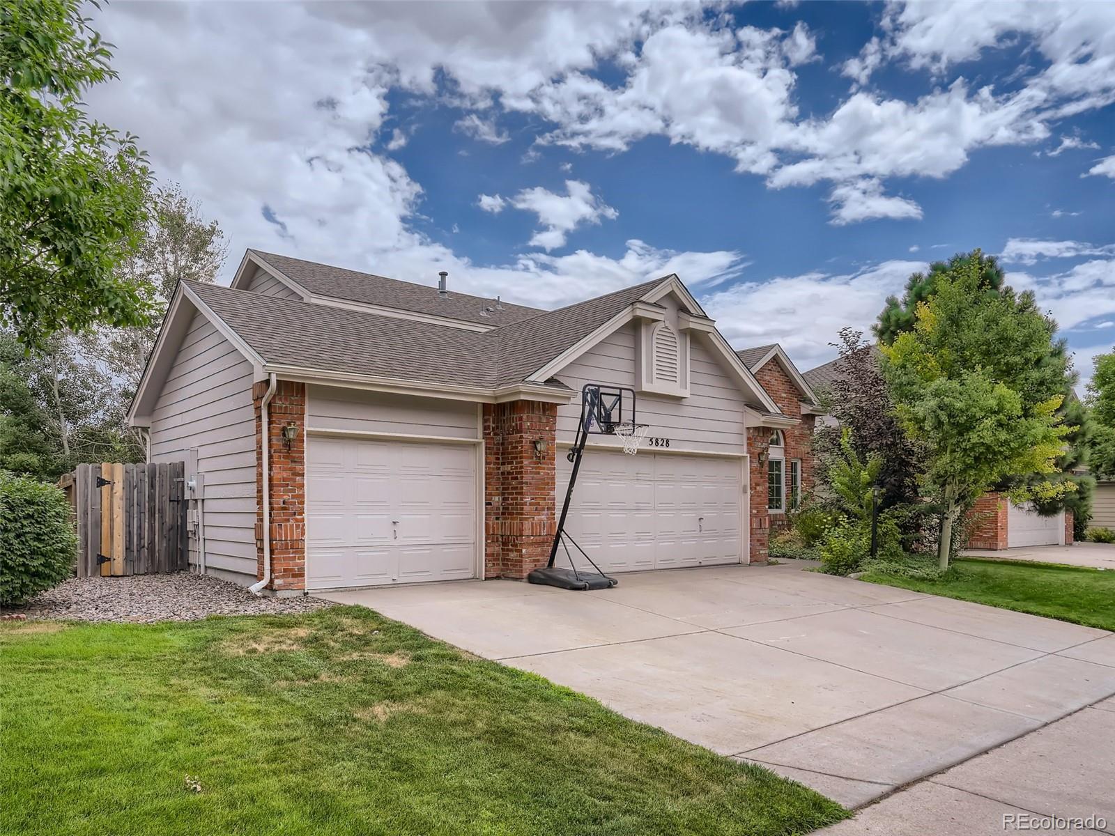 5828 S Danube St, Aurora, CO 80015