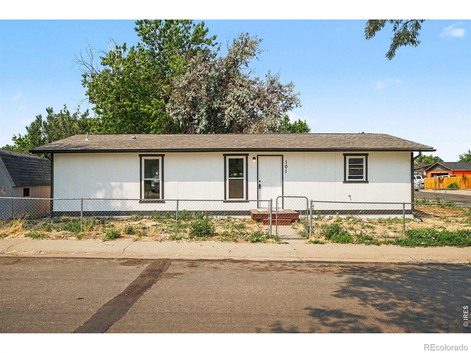101 Spruce Ave, Lochbuie, CO 80603