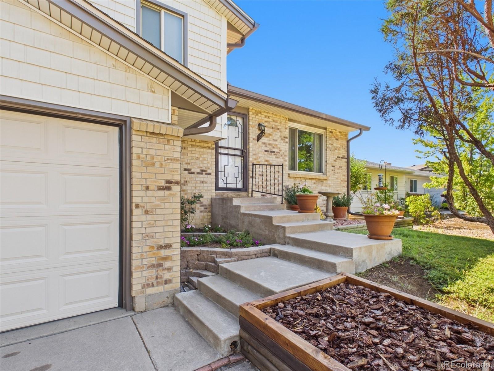 1642 S Nucla St, Aurora, CO 80017