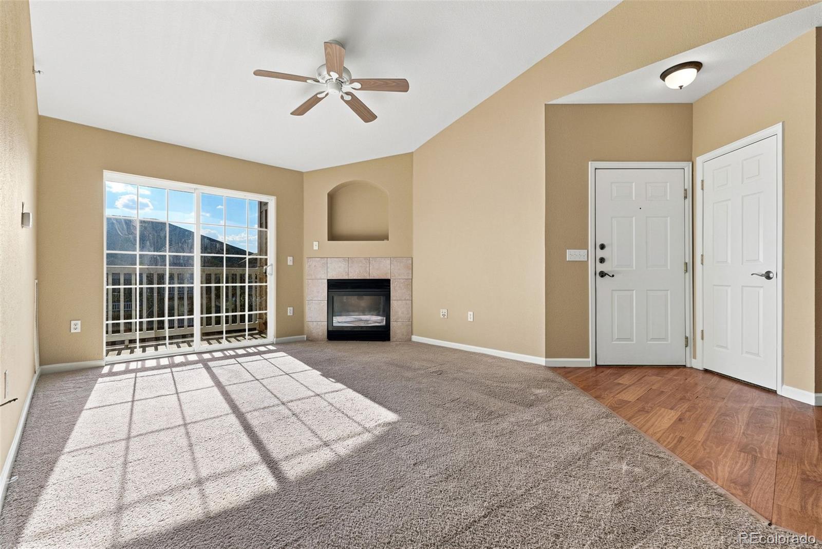 7440 S Blackhawk St #15-306, Englewood, CO 80112