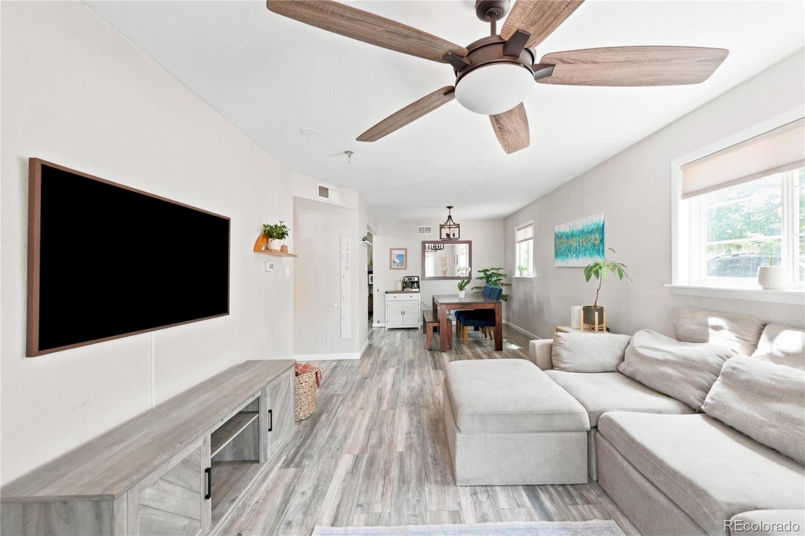 1200 Yost St, Aurora, CO 80011