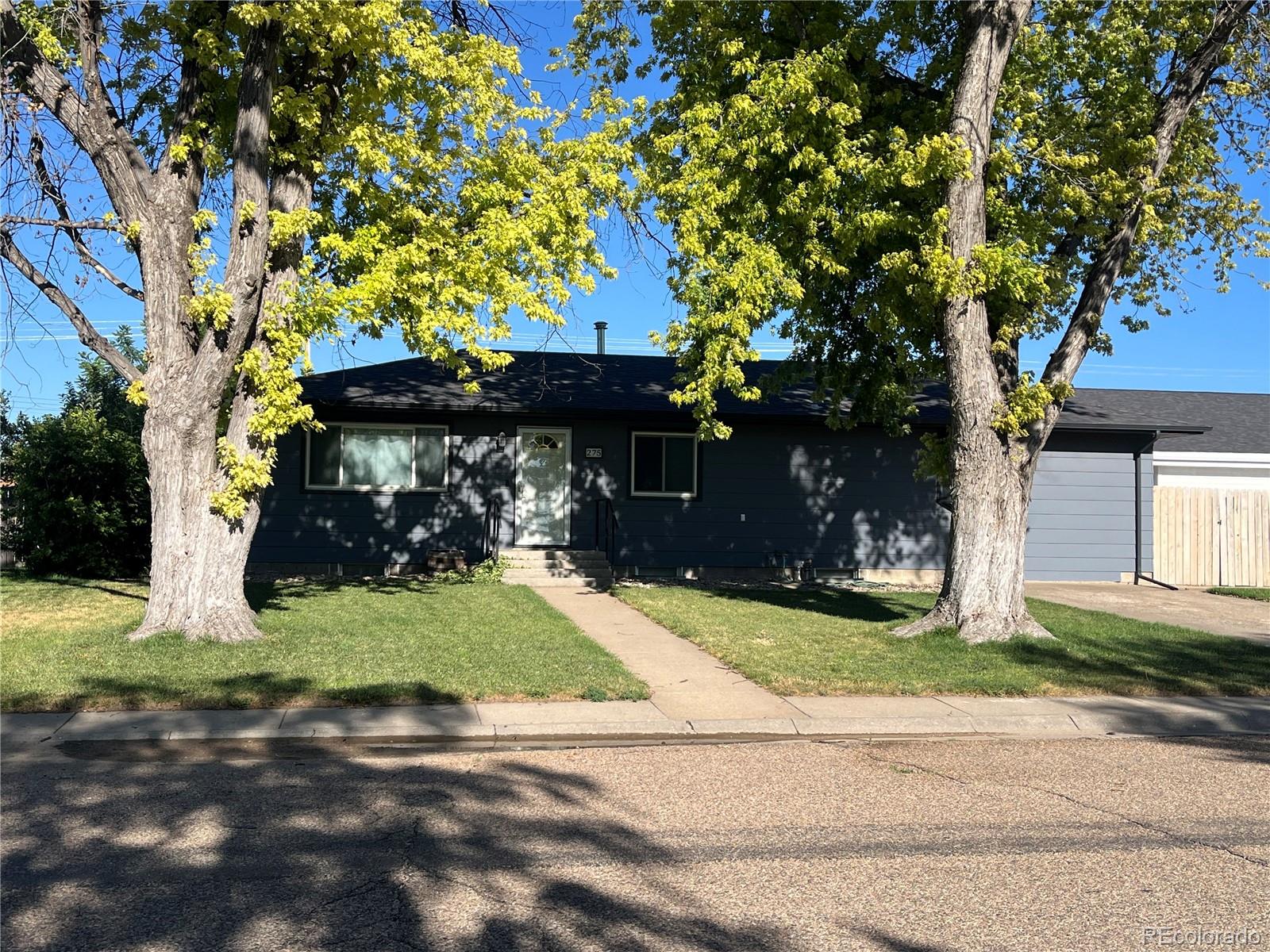 275 6th St, Burlington, CO 80807
