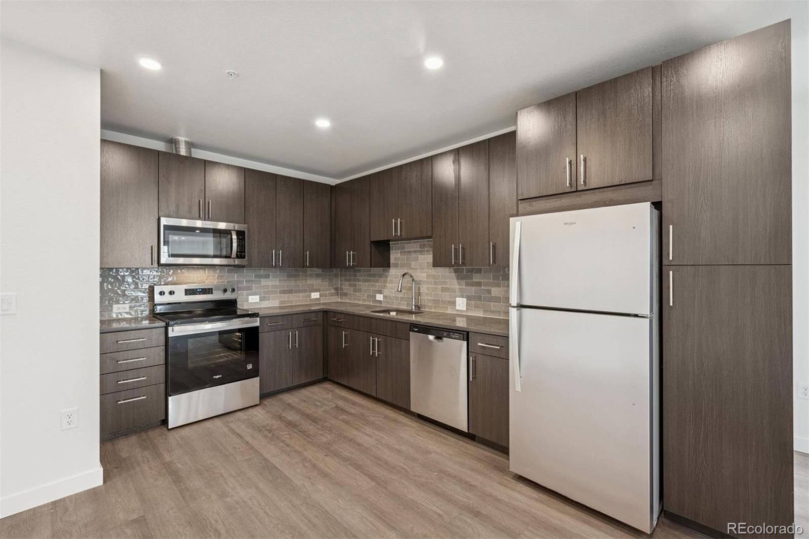 639 29th St #613, Denver, CO 80205