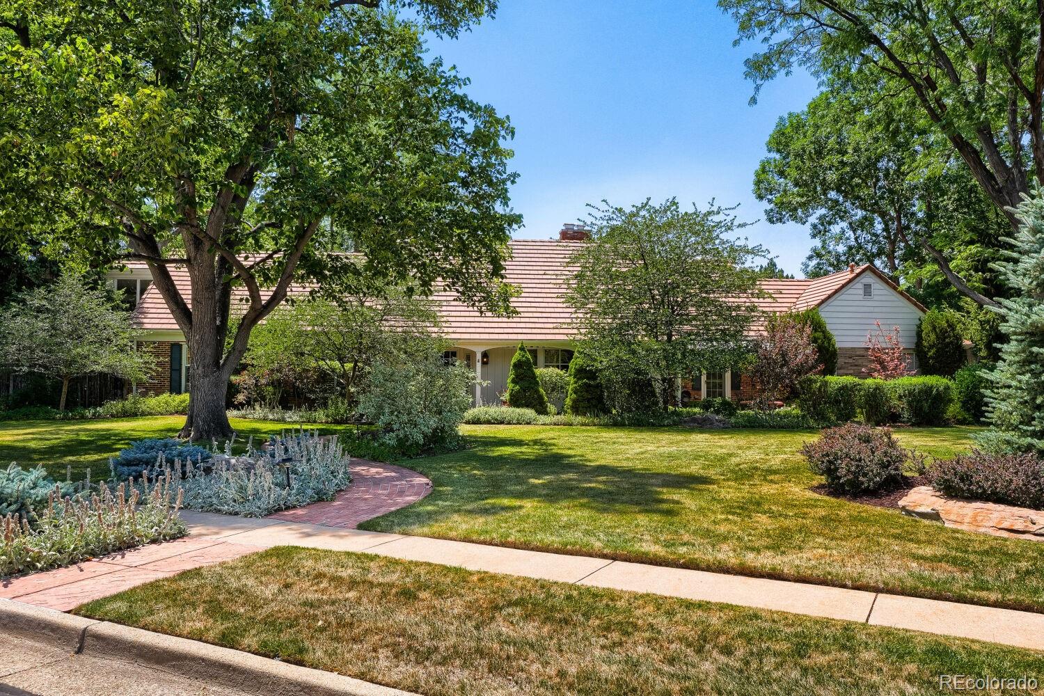 5522 W Lakeridge Rd, Lakewood, CO 80227