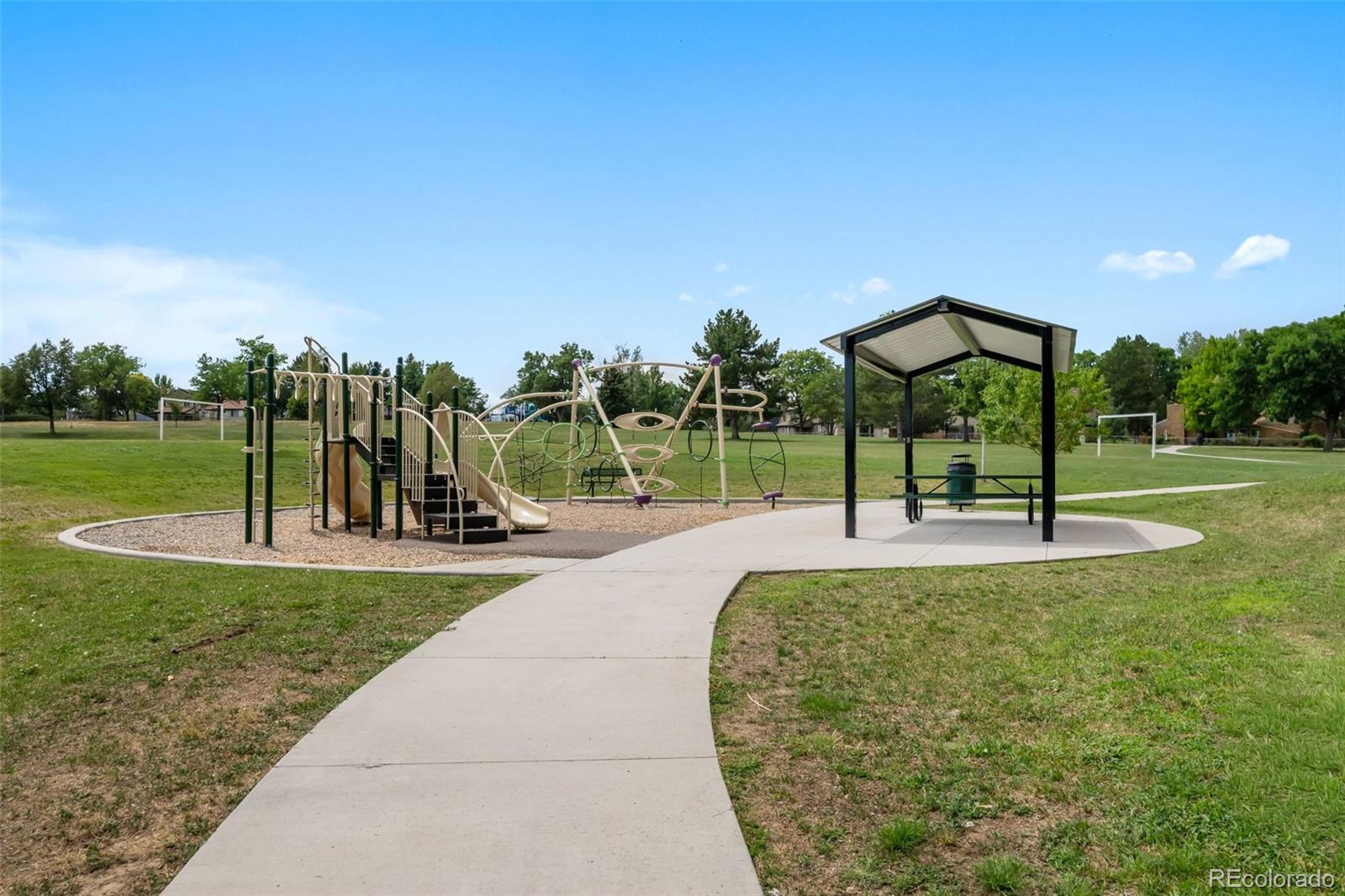 9146 W Quarto Pl, Littleton, CO 80128