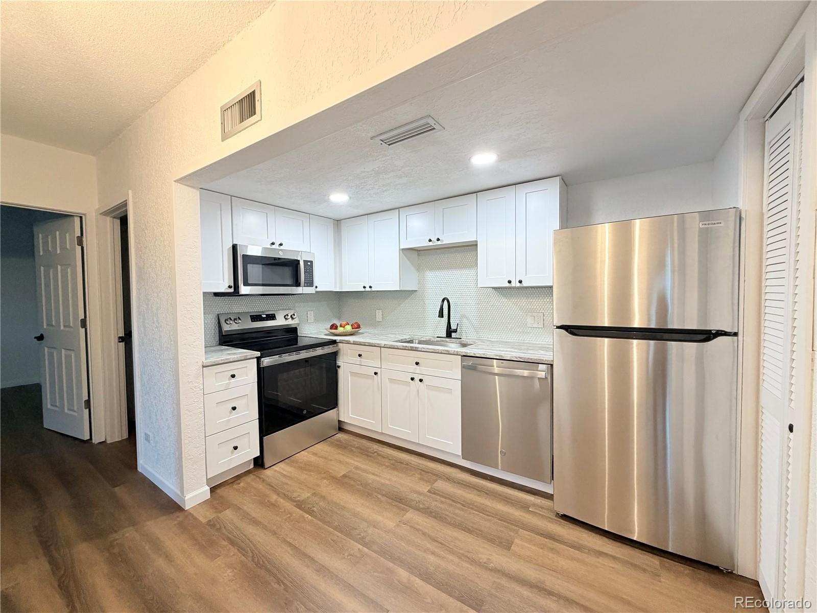 9995 E Harvard Ave #274, Denver, CO 80231