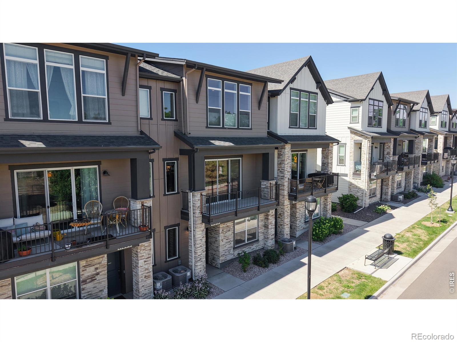 11842 W 52nd Ave, Wheat Ridge, CO 80033