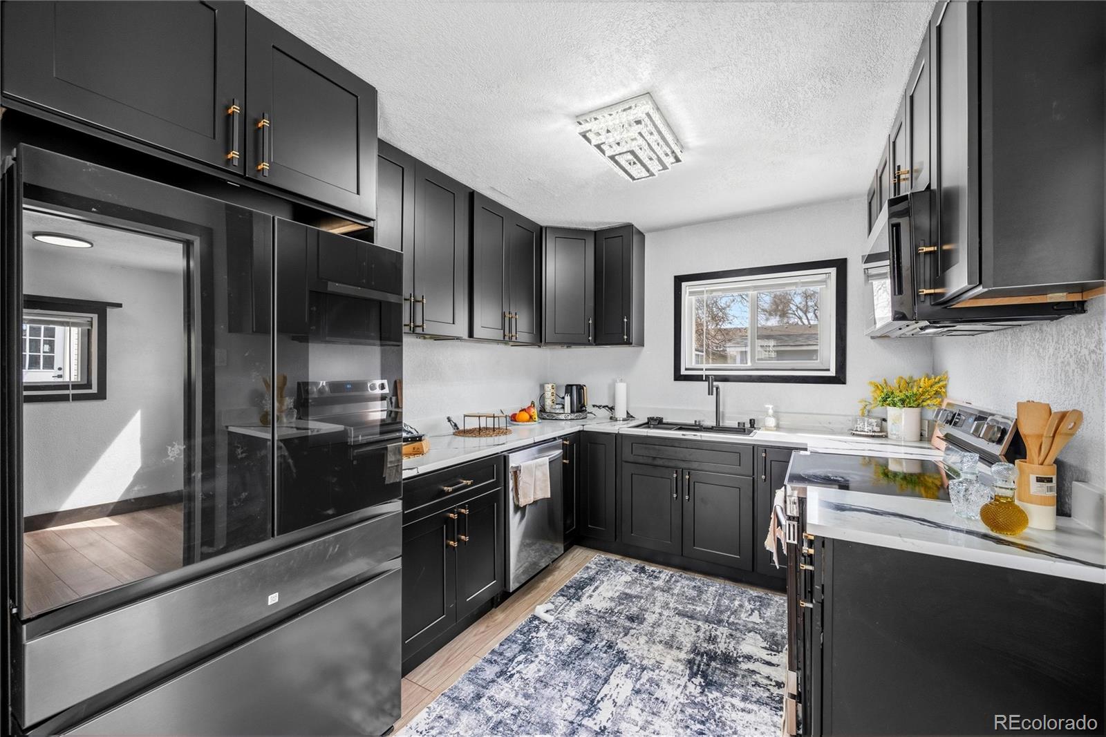 1467 N Main St, Strasburg, CO 80136