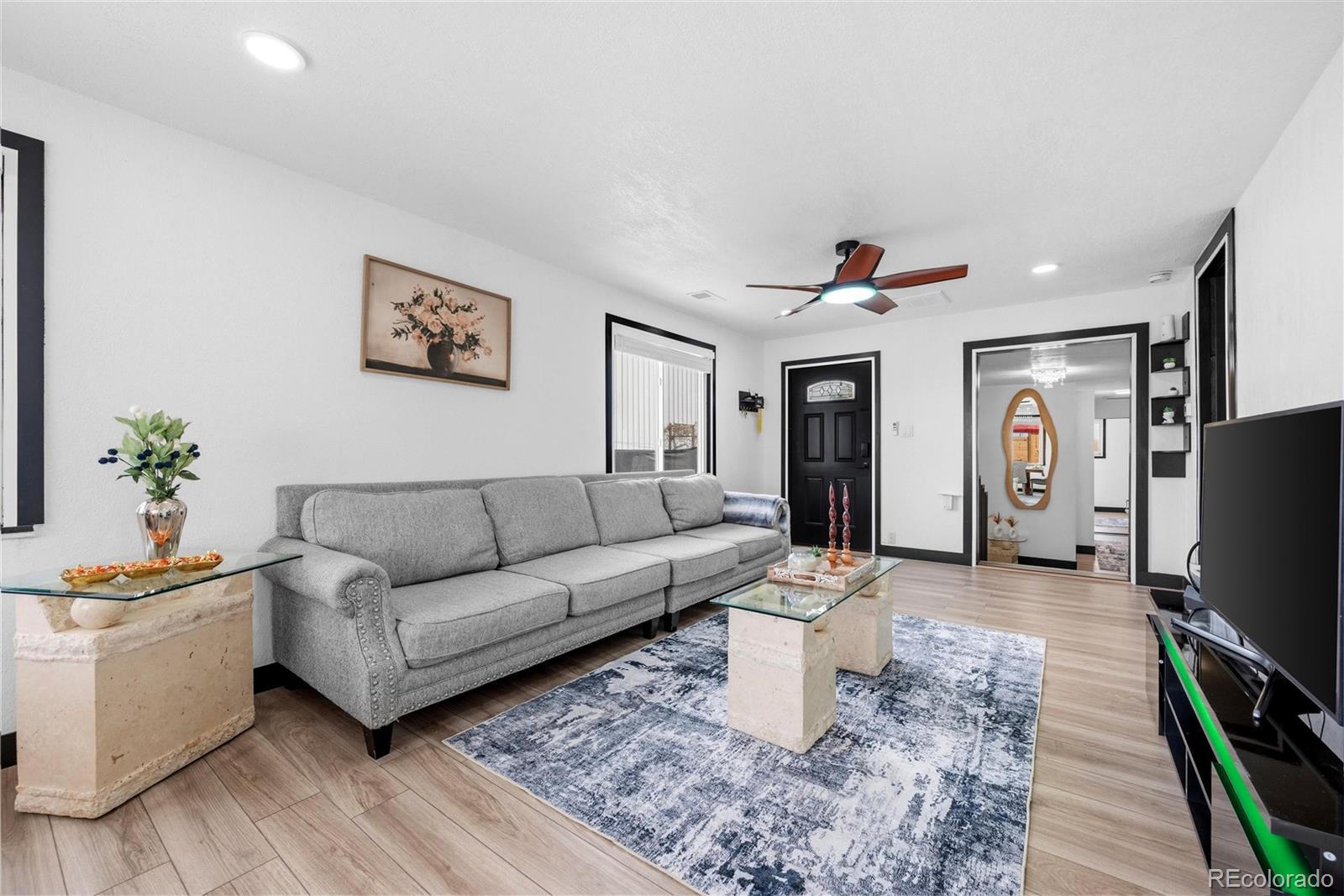 1467 N Main St, Strasburg, CO 80136