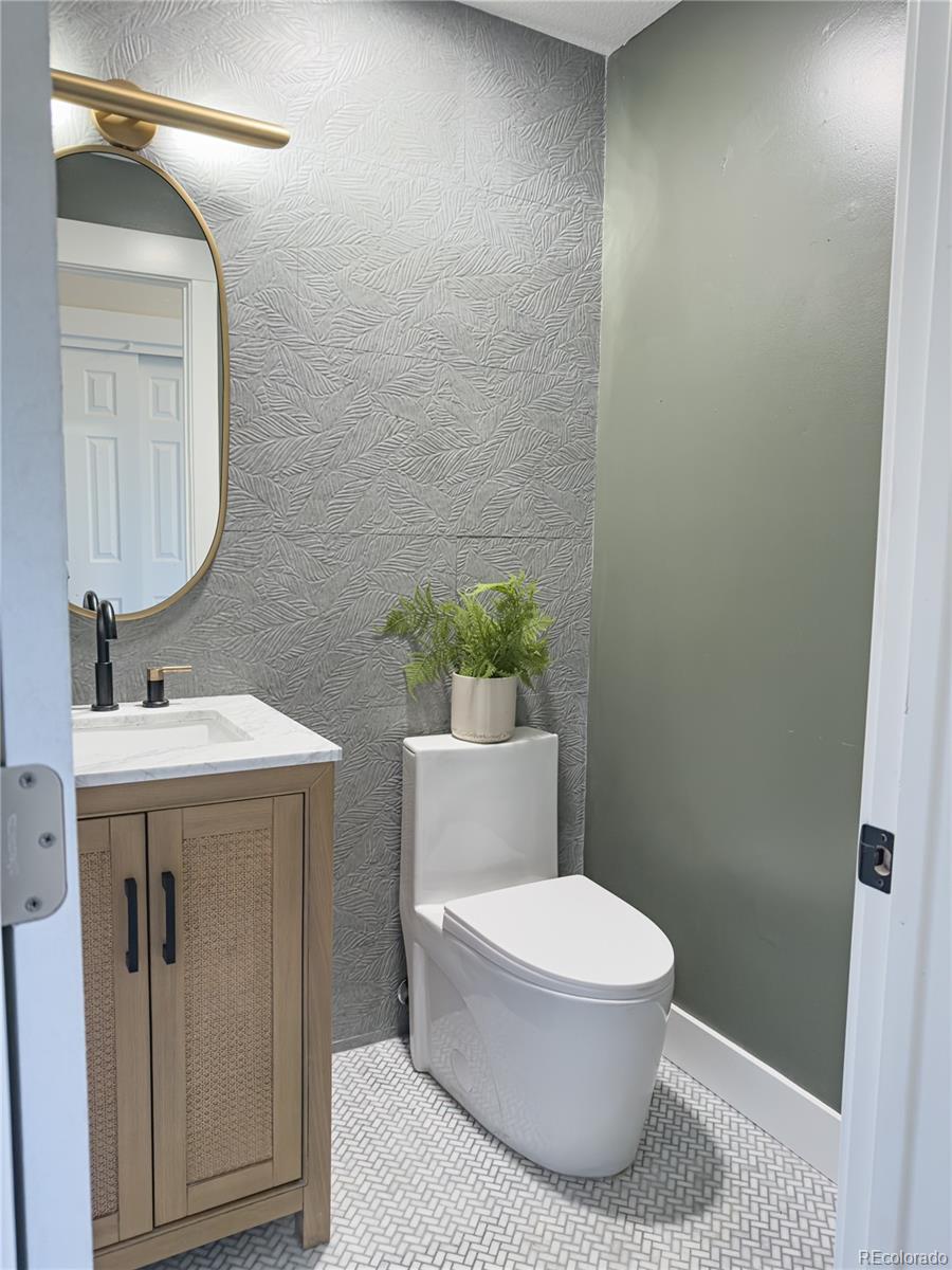 6664 E Easter Pl, Centennial, CO 80112