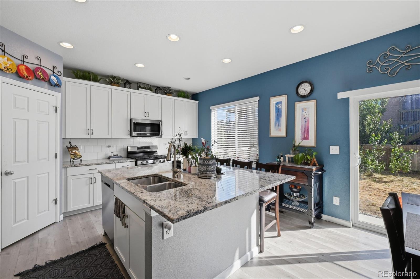 915 Mcmurdo Cir, Castle Rock, CO 80108