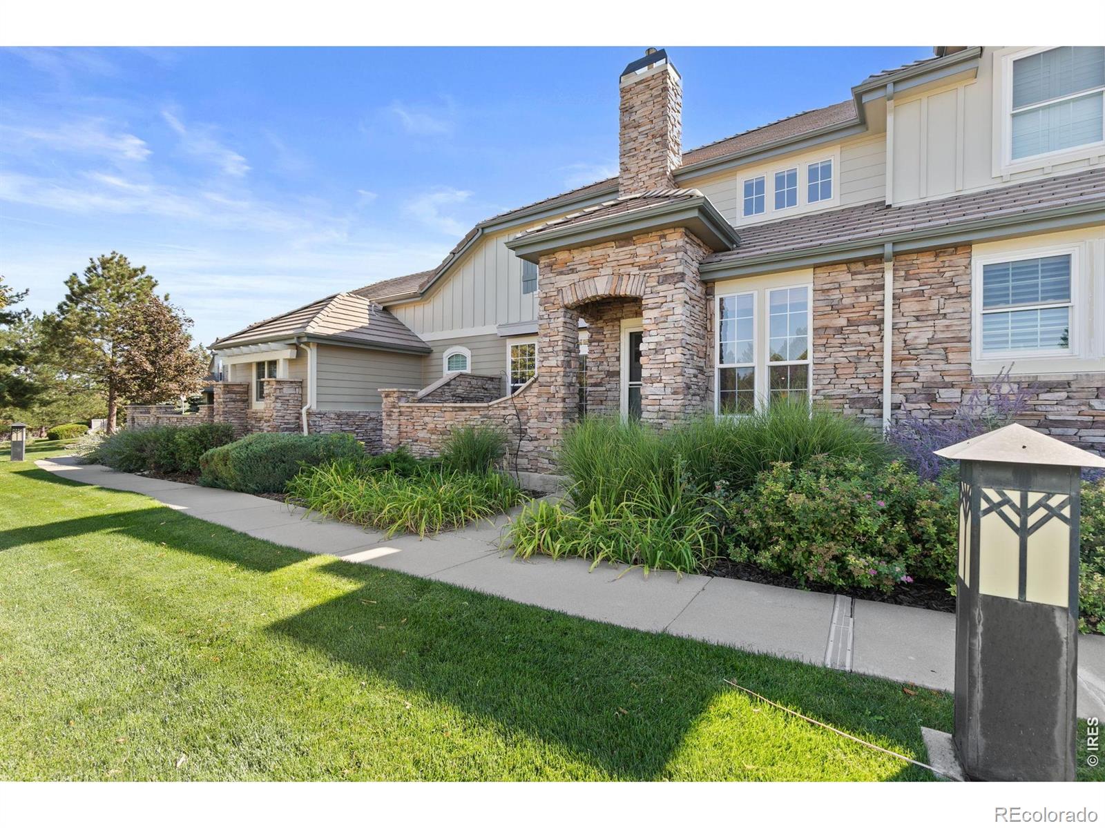 8887 Tappy Toorie Cir, Highlands Ranch, CO 80129