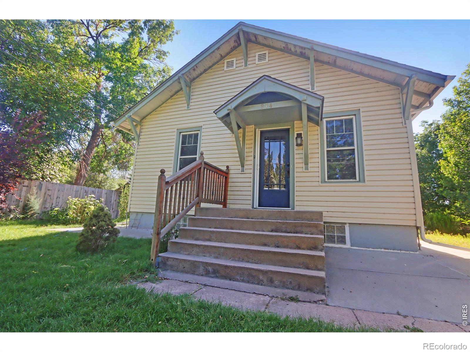 914 N Carson St, Brush, CO 80723