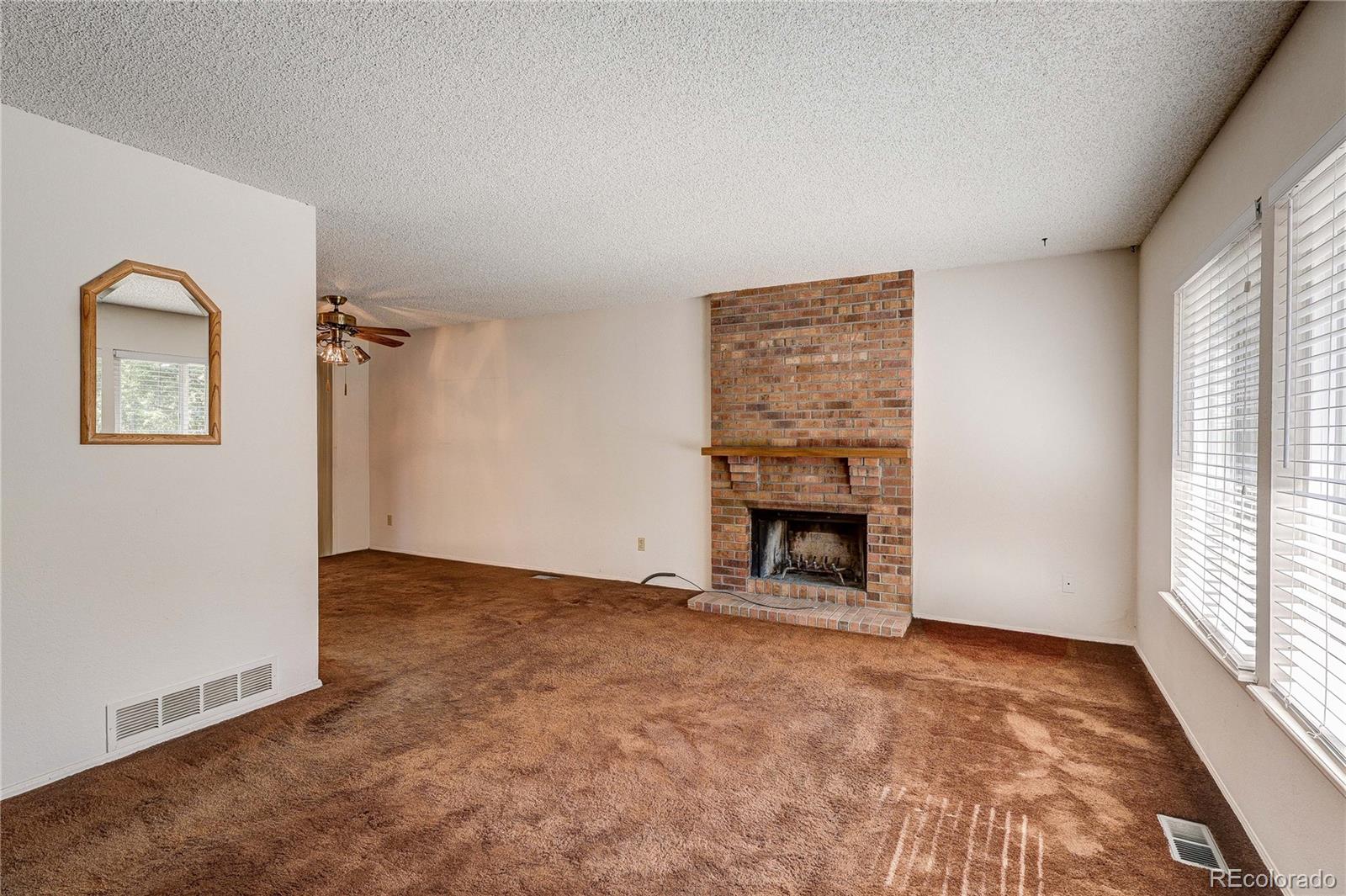 16085 E Oxford Dr, Aurora, CO 80013