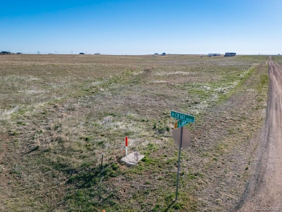 58701 E Lake Pl, Strasburg, CO 80136
