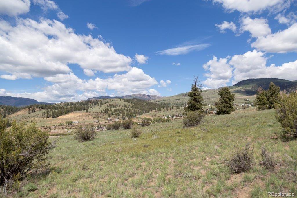 645 Cliff View Dr, Creede, CO 81130