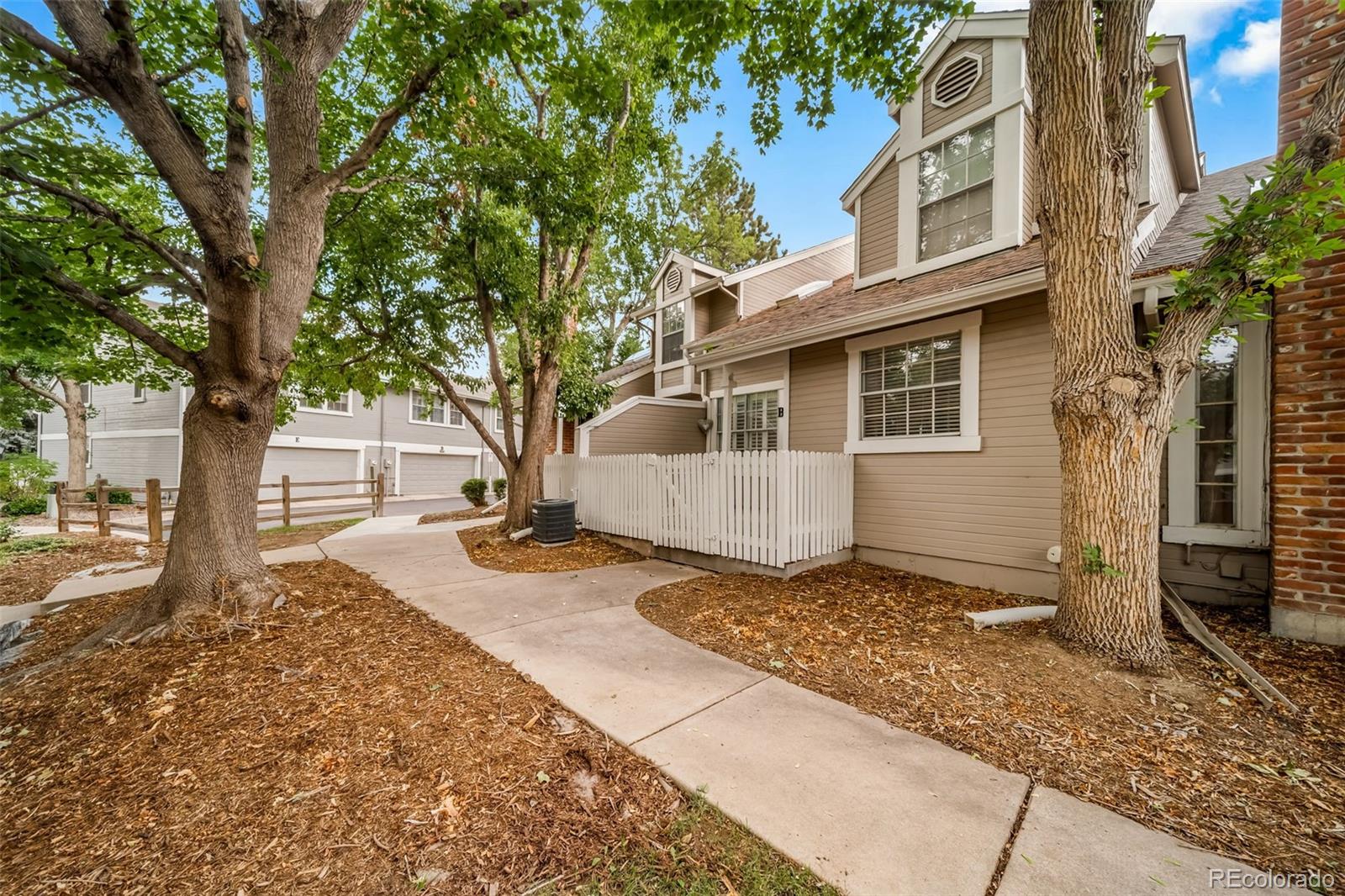 2874 W Long Dr #B, Littleton, CO 80120