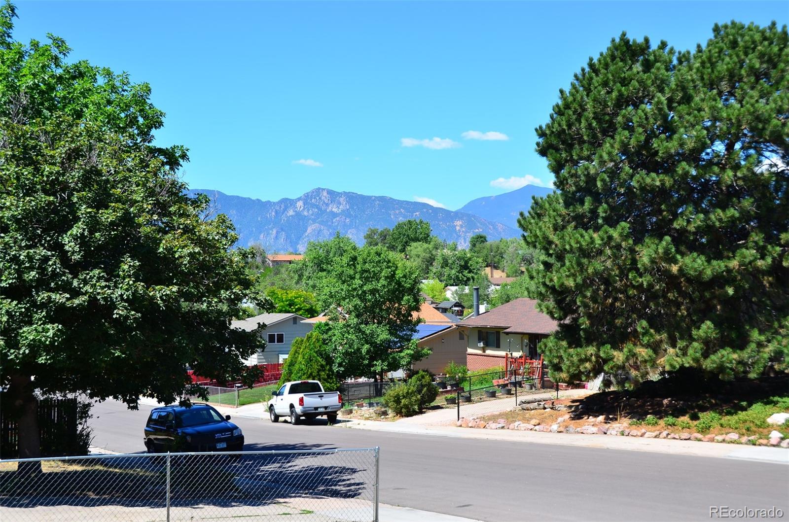 2111 Kodiak Dr, Colorado Springs, CO 80910