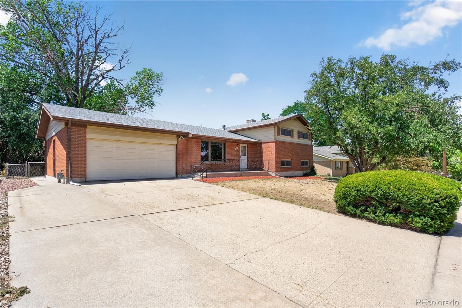 10451 Livingston, Denver, CO 80233