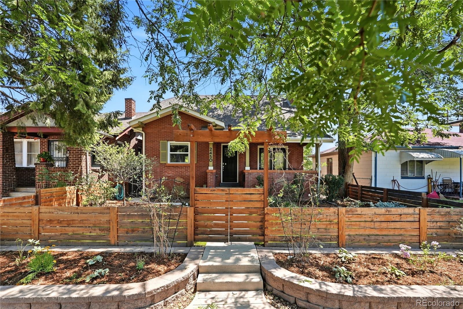 2450 N Vine St, Denver, CO 80205