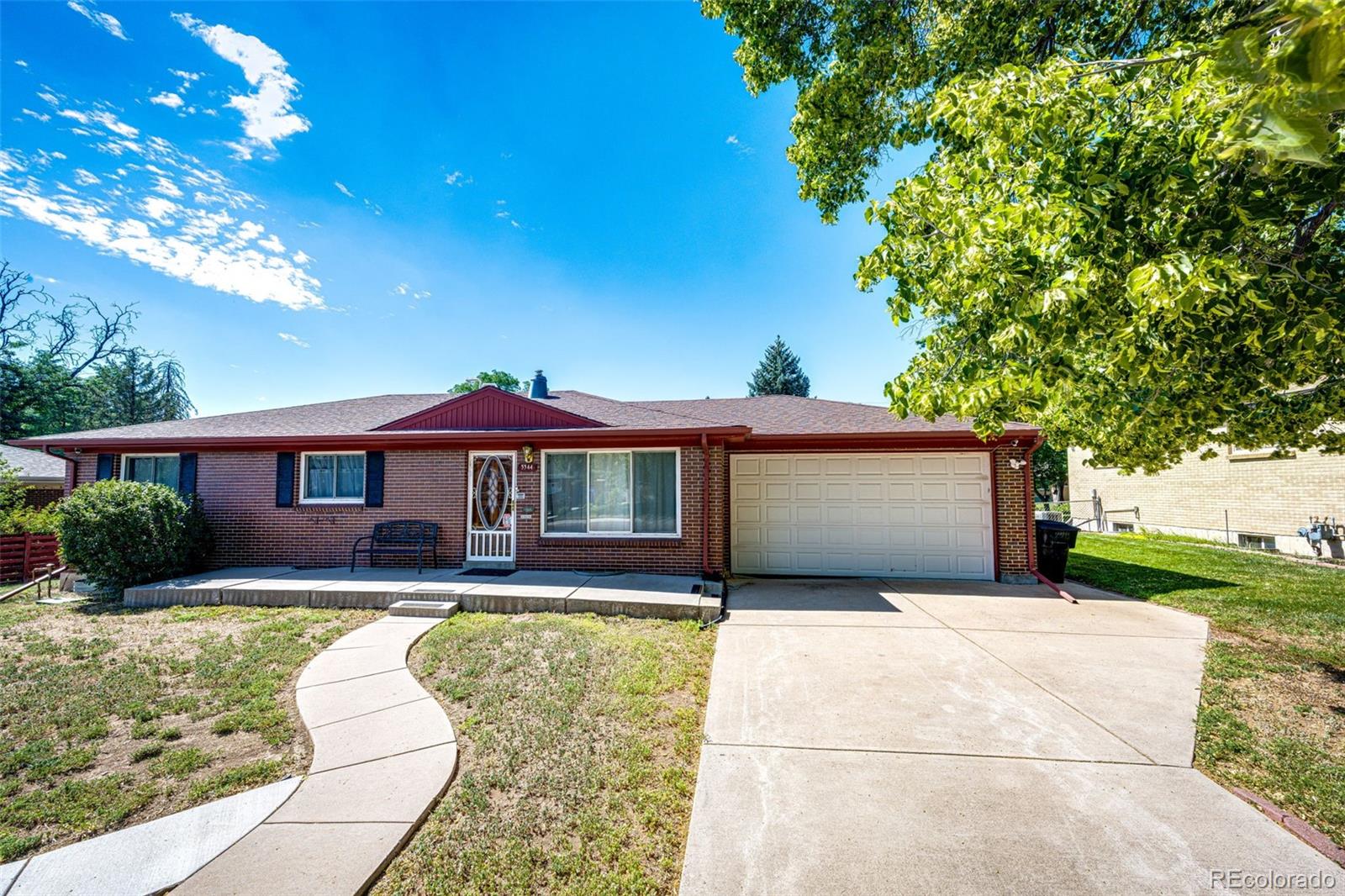 3344 W Wagon Trail Dr, Englewood, CO 80110