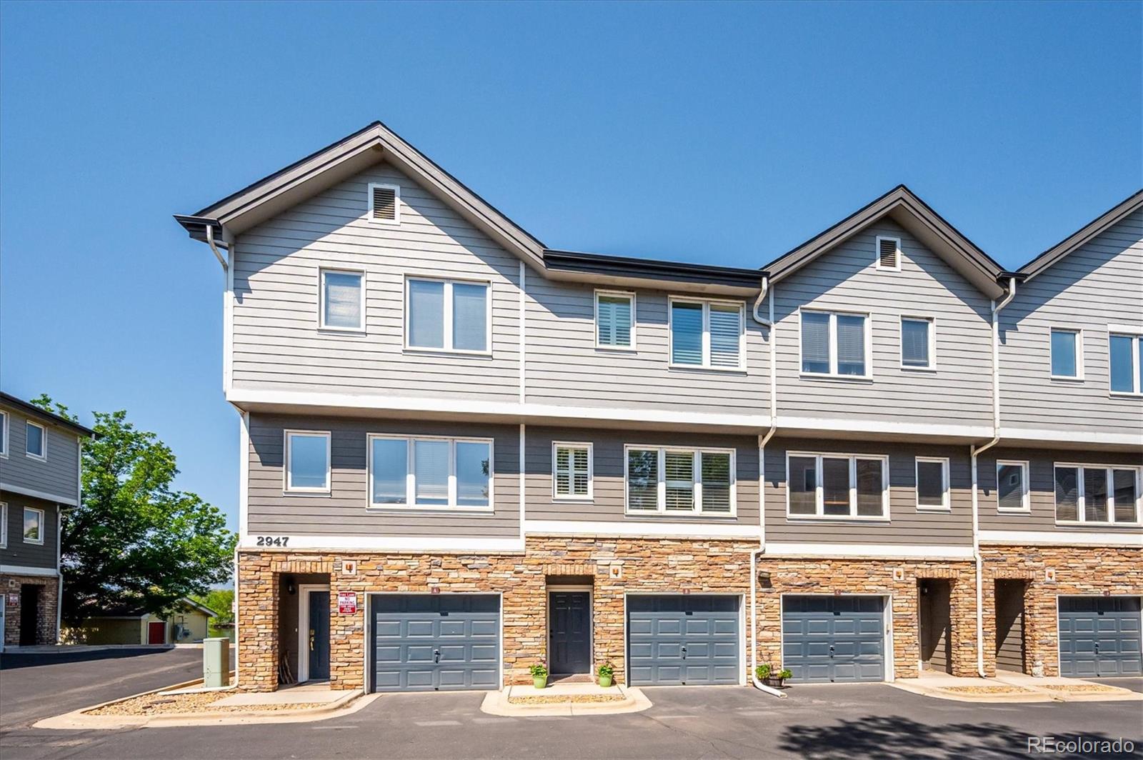 2947 W Riverwalk Cir #B, Littleton, CO 80123