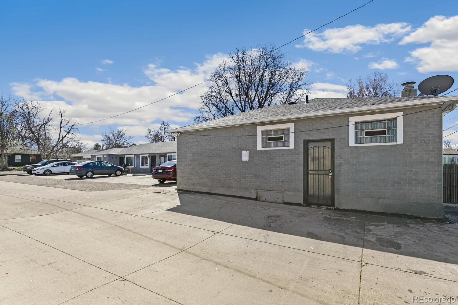 1467 Joliet St, Aurora, CO 80010