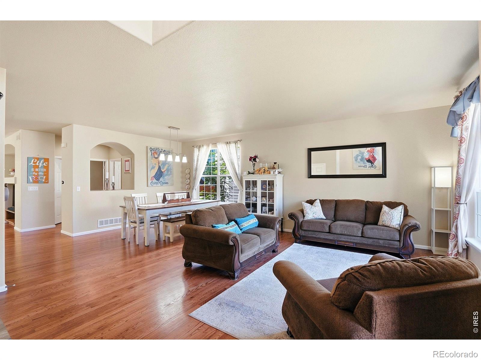 1254 E 100th Ln, Thornton, CO 80229