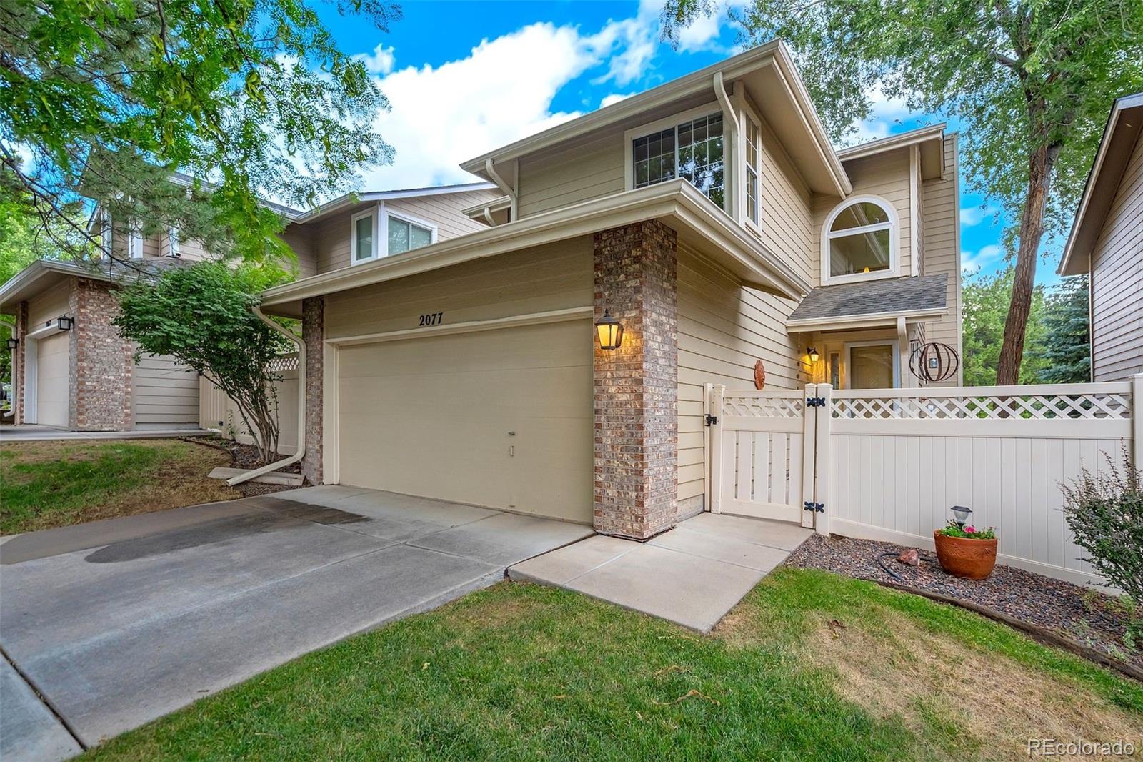 2077 E Phillips Pl, Littleton, CO 80122