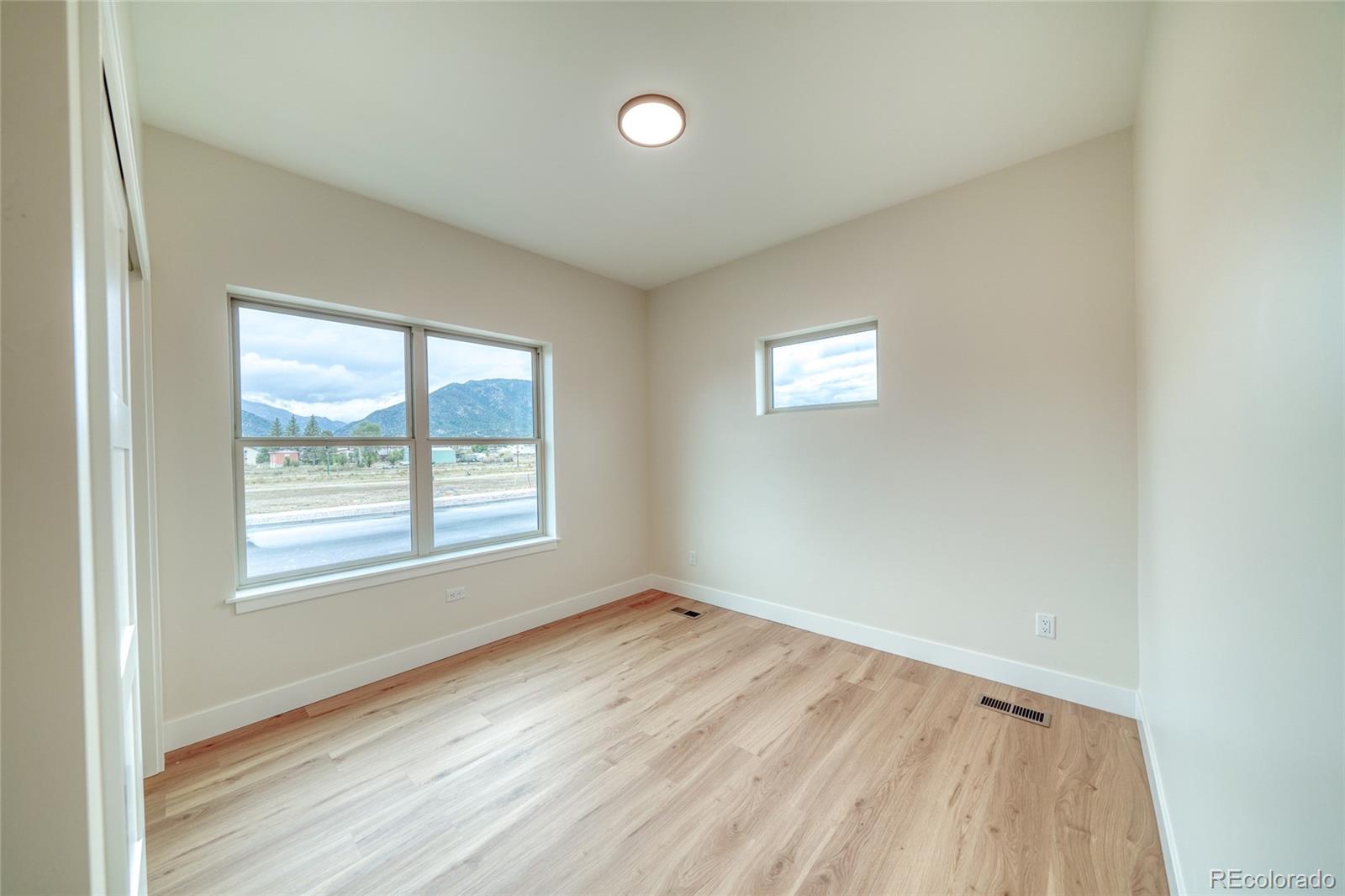 10810 Engelmann Ave, Poncha Springs, CO 81242