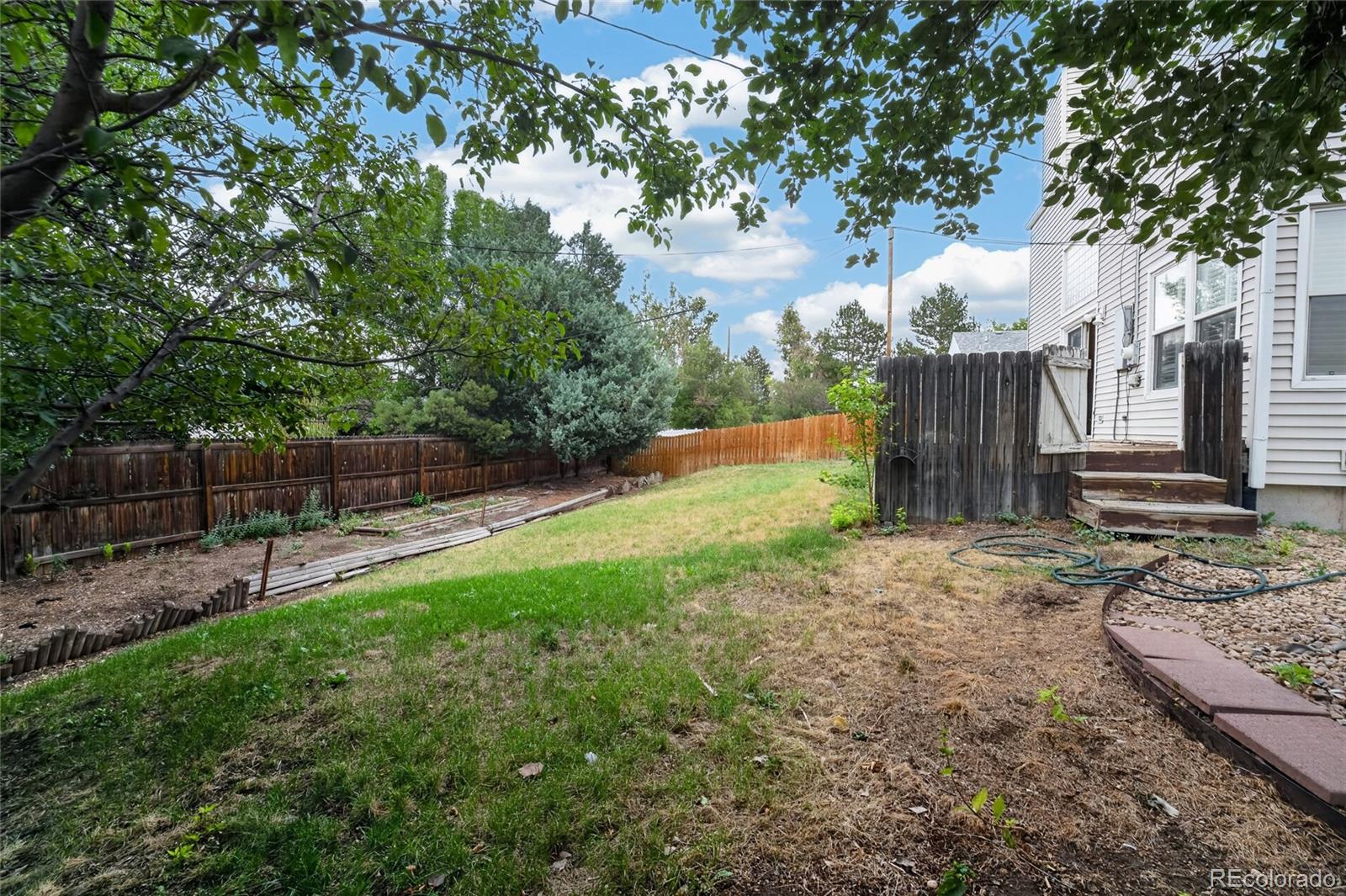 11521 E 1st Ave, Aurora, CO 80010