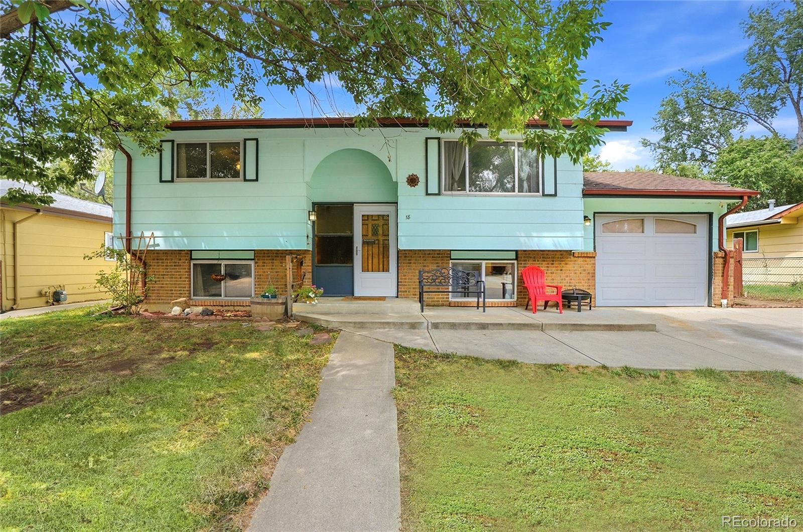 18 Kodiak Ct, Longmont, CO 80504