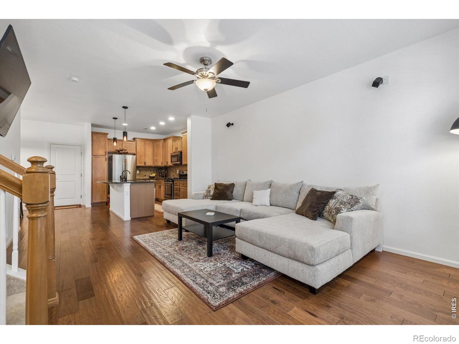 8906 E Nichols Pl, Centennial, CO 80112