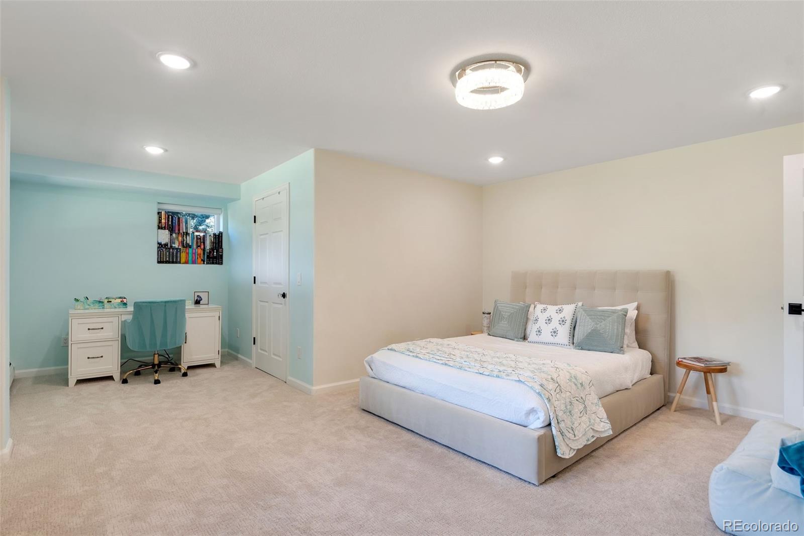980 Front Range Rd, Littleton, CO 80120