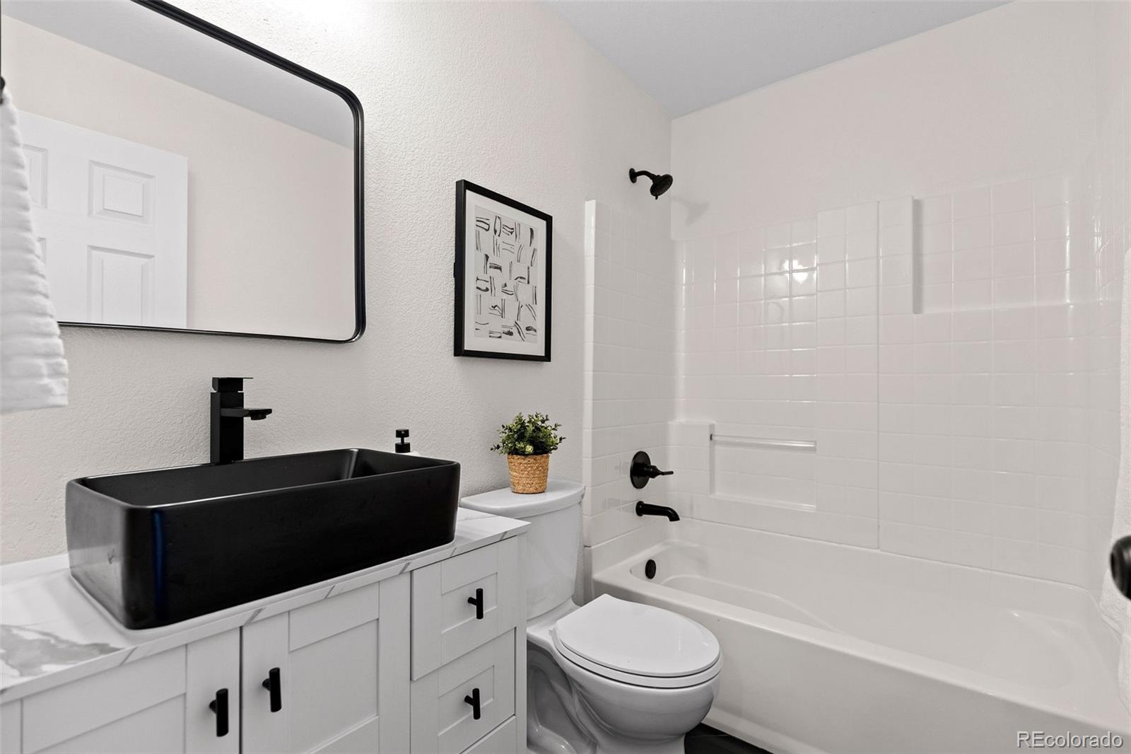 21960 E Crestline Ln, Aurora, CO 80015
