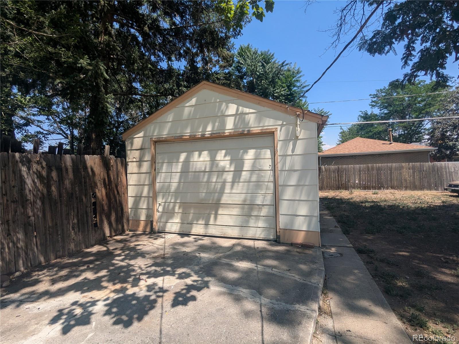1676 S Wolcott Ct, Denver, CO 80219
