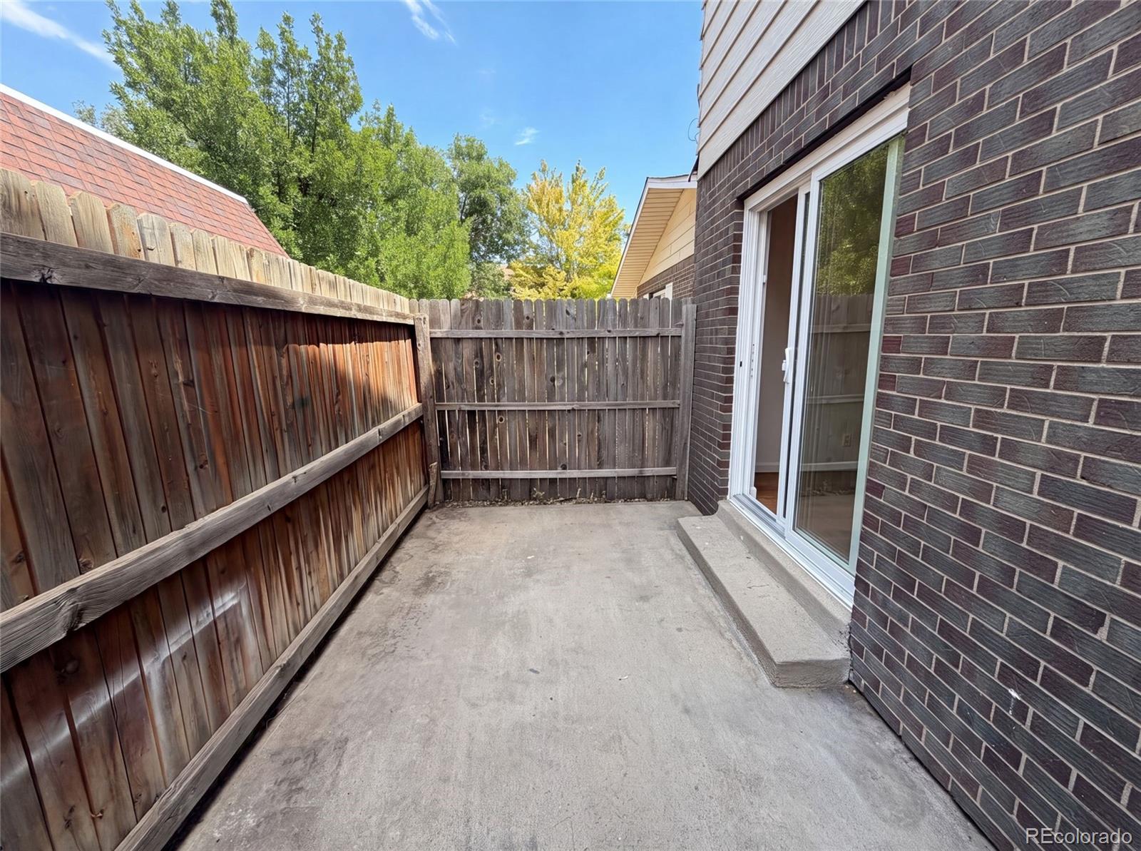 9867 Lane St, Denver, CO 80260