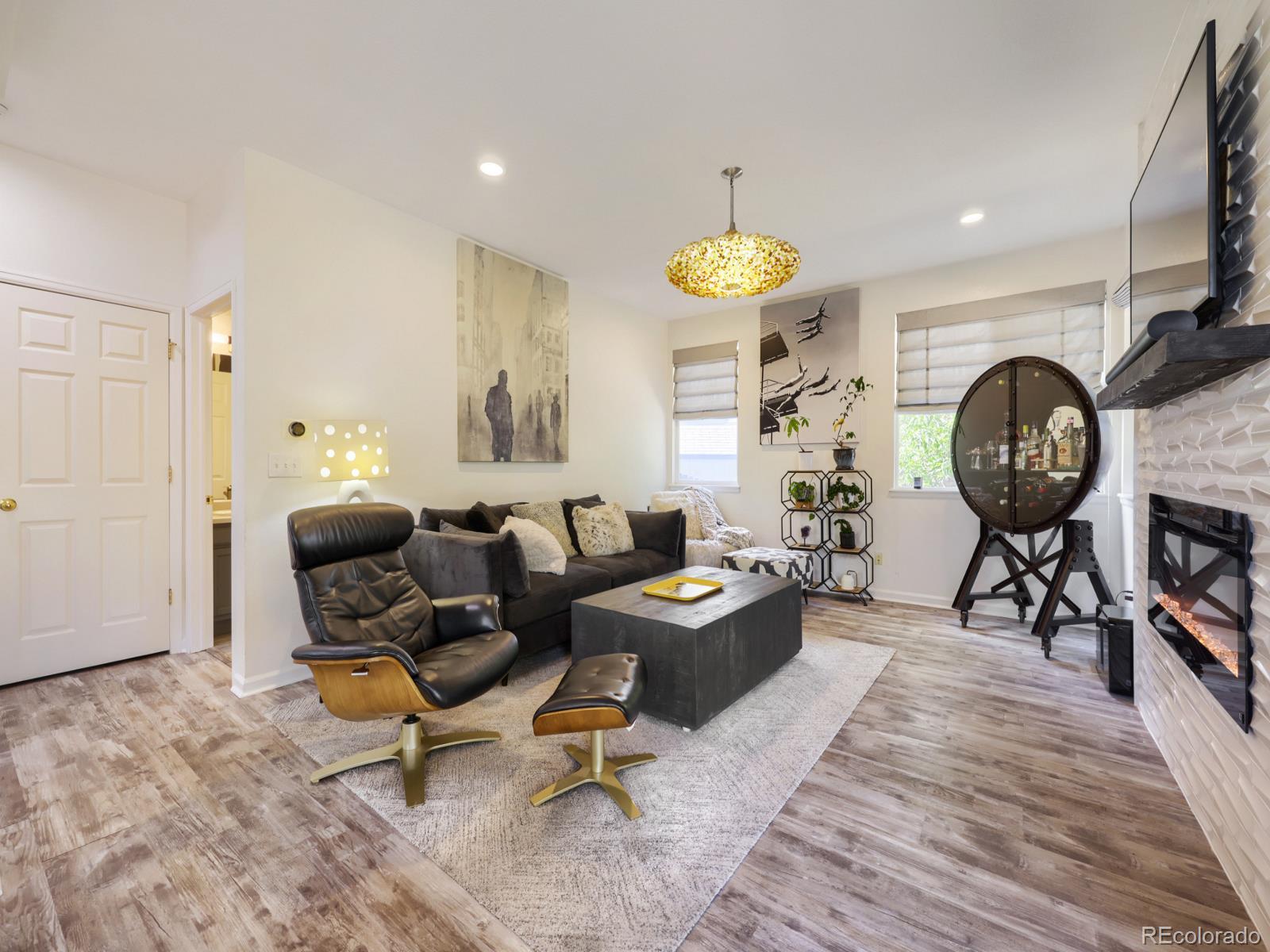6431 Secrest Ct, Arvada, CO 80007