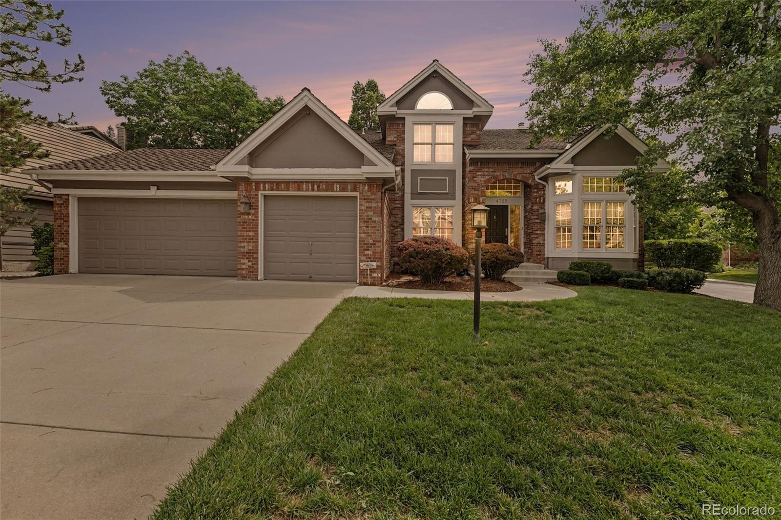4725 E Pinewood Cir, Centennial, CO 80121