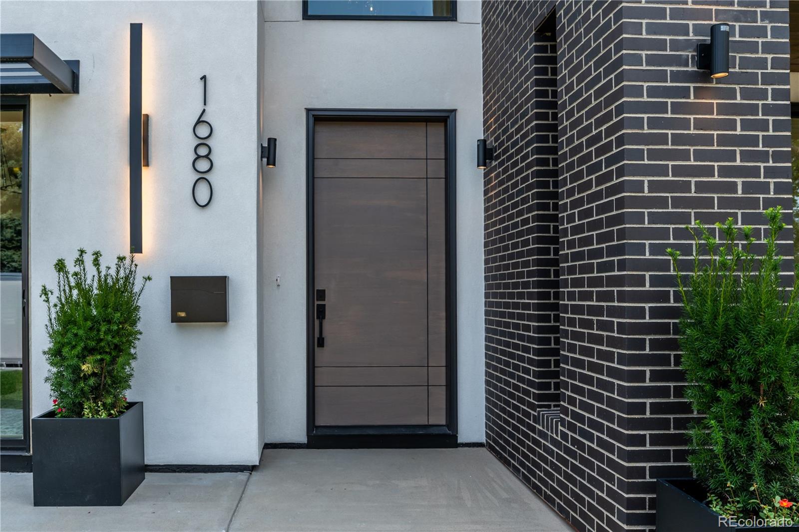 1680 S Madison St, Denver, CO 80210