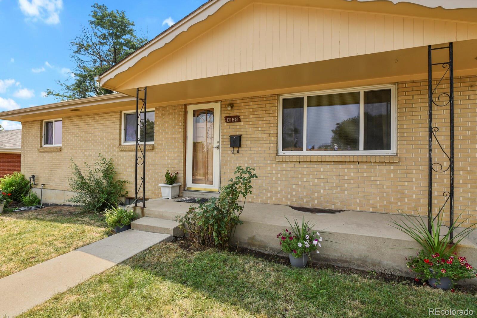 8159 Nola Dr, Denver, CO 80221