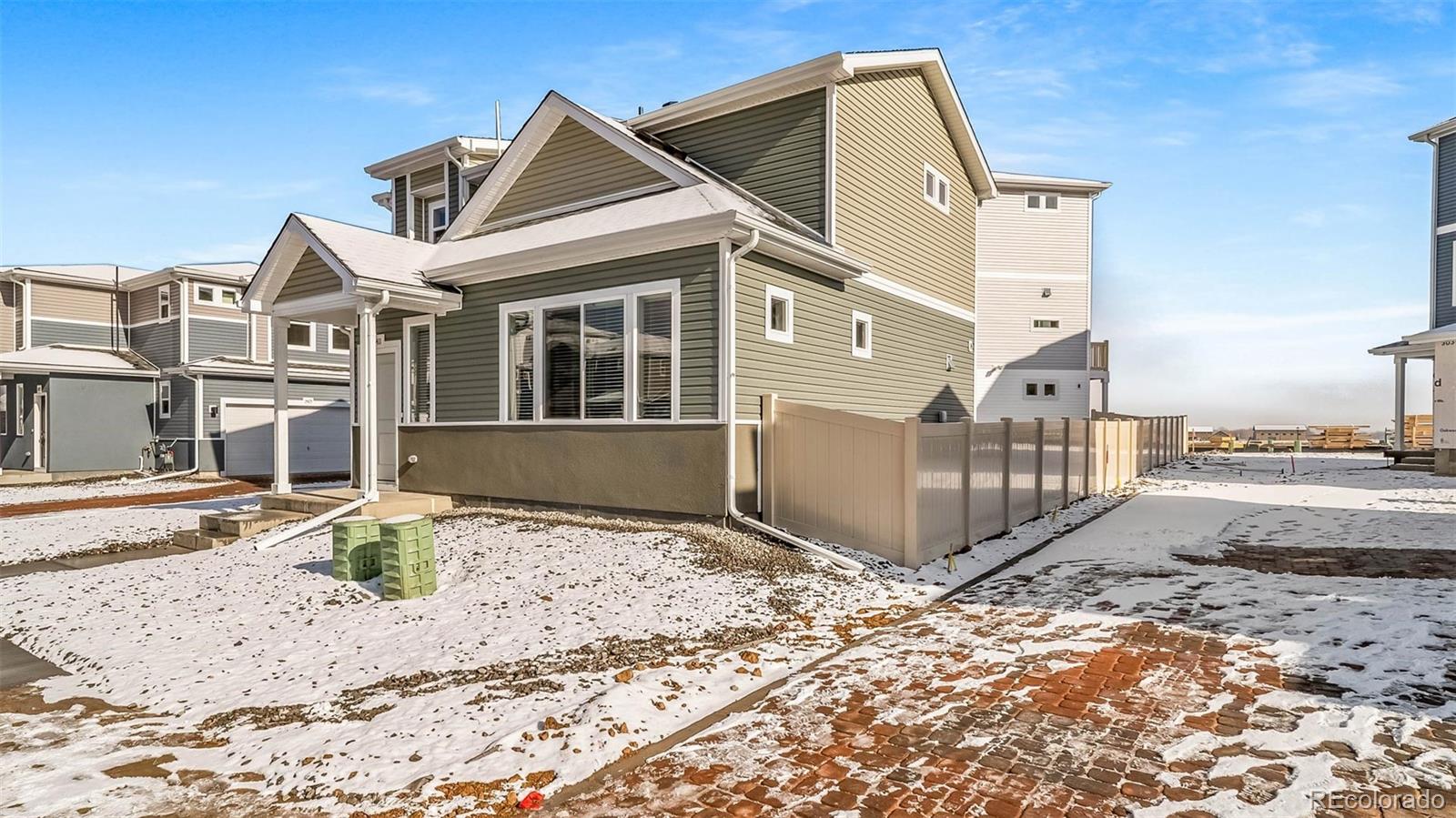 9997 Revere Ct, Commerce City, CO 80022