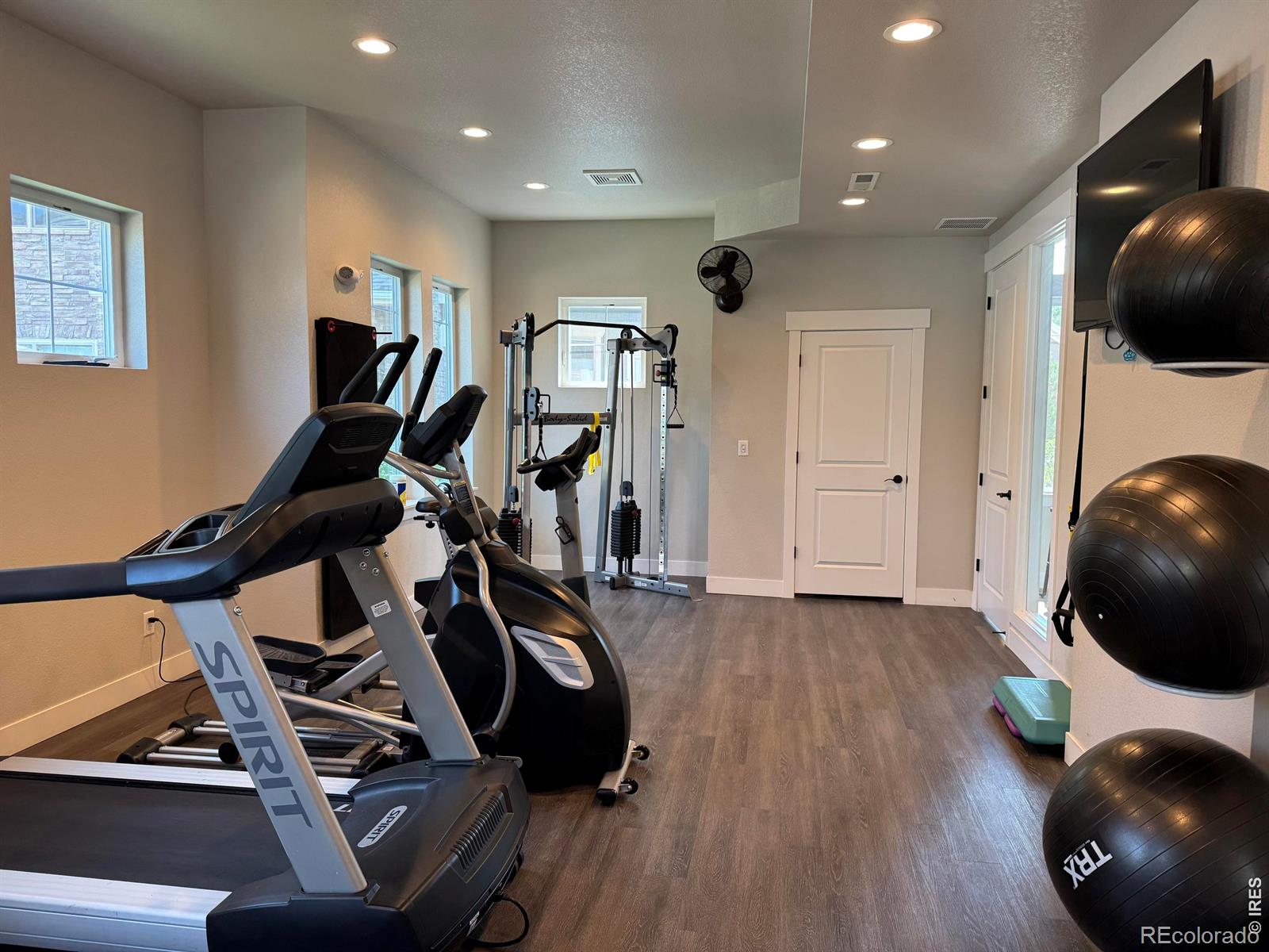 4622 Hahns Peak Dr #103, Loveland, CO 80538